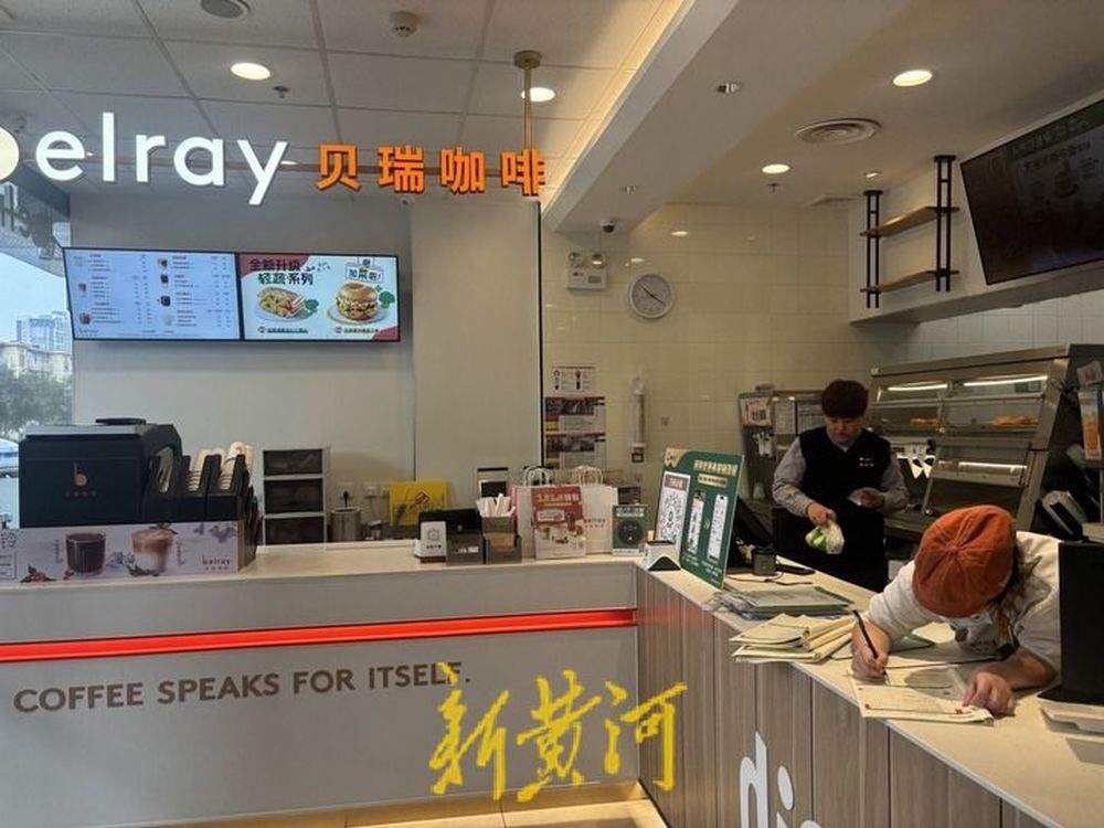 手工DIY店里可以美甲，火锅店里卖奶茶，济南街头“店中店”抱团取暖