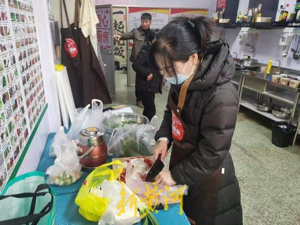 这儿的灶火不花钱，济南市儿童医院附近有家全免费“爱心厨房”