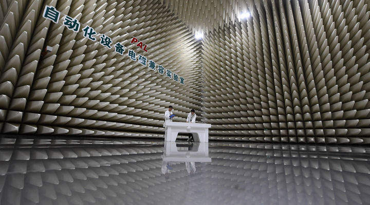 唱响新时代劳动者奋斗之歌——以习近平同志为核心的党中央关心关爱工人阶级和广大劳动群众纪实