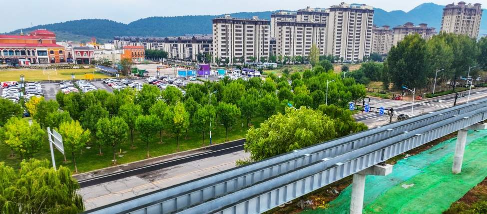 济南低运量轨道交通架梁 高架长龙连通唐冶和孙村