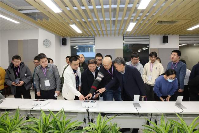 ​揭秘维信诺pTSF：一场定义第四代OLED材料的“能量接力”