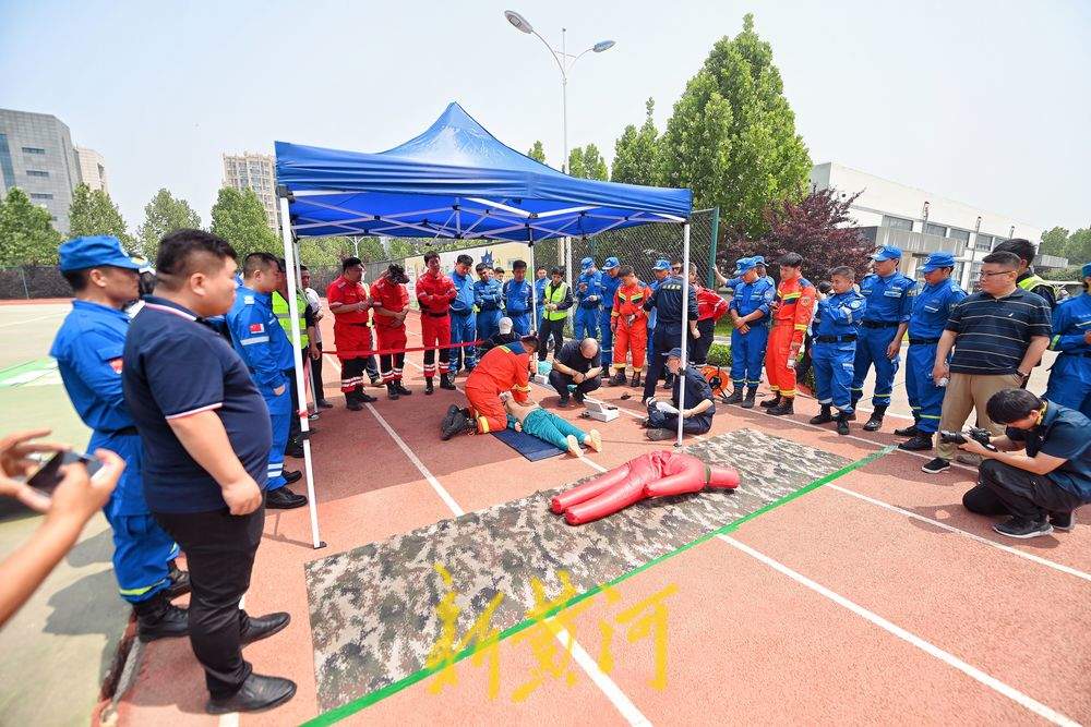 济南市举行首届社会应急力量技能竞赛