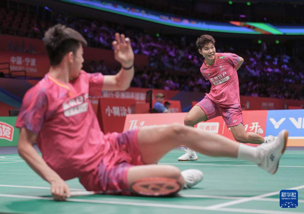 羽毛球——亚锦赛：冯彦哲/黄东萍晋级混双八强