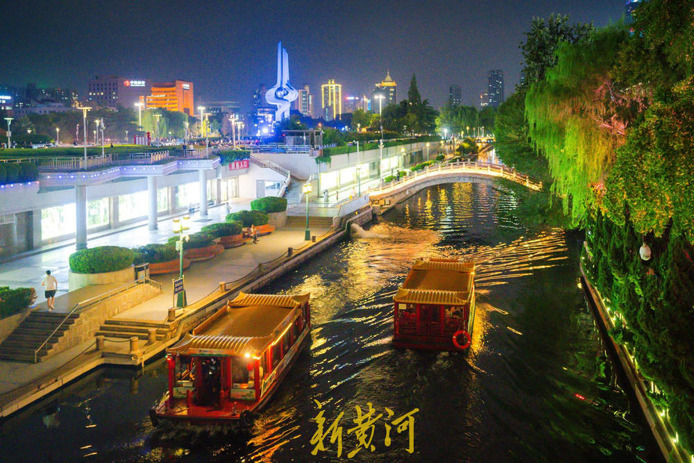 首批花船下水,一起“巡”觅泉城浪漫