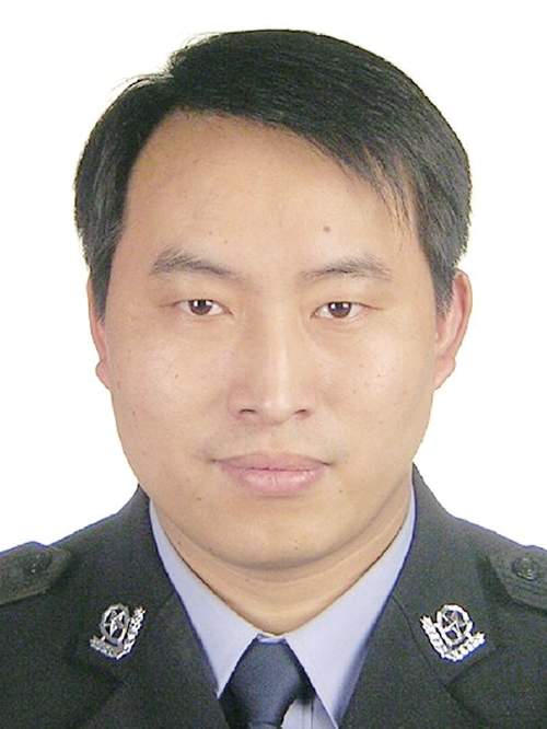 聚善凝德花竞开 繁星闪闪耀泉城