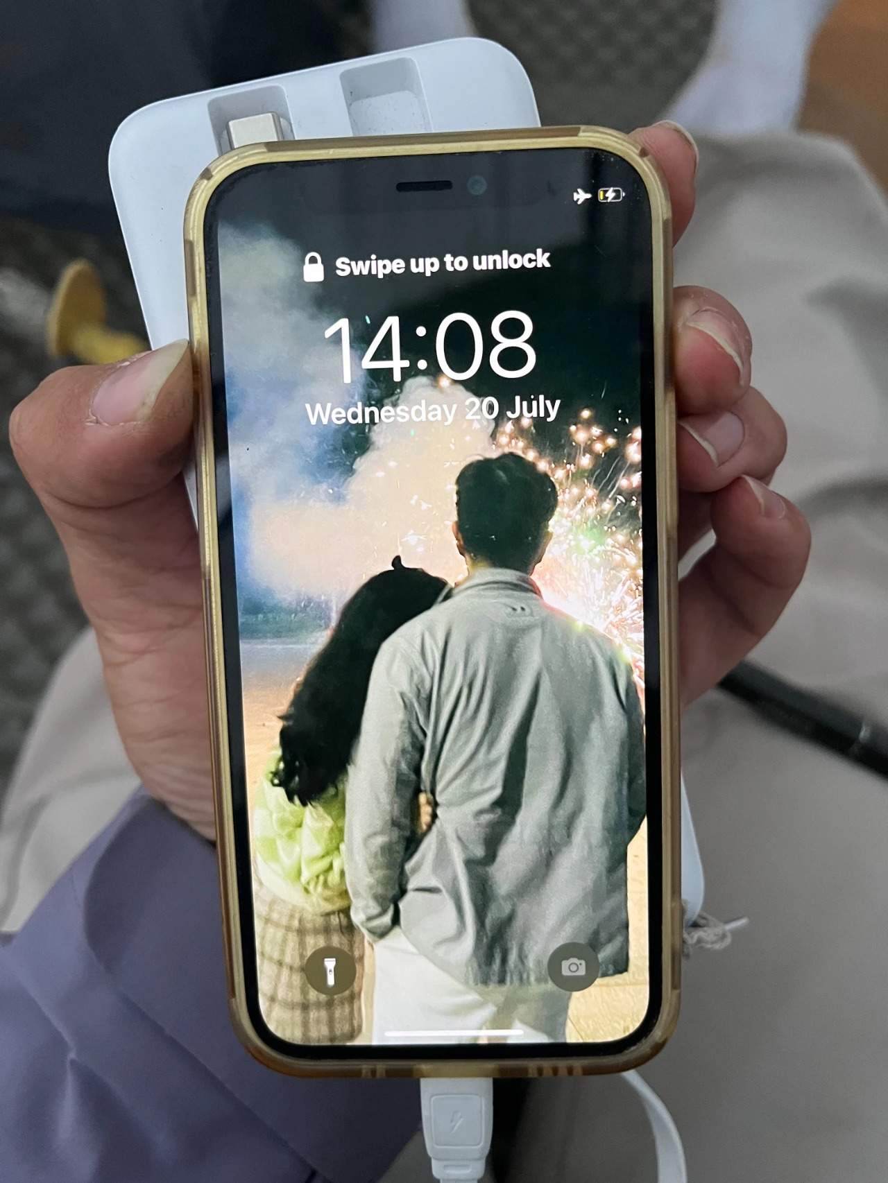 缘分！女子新疆丢手机 3年后被人跨越5000公里送还