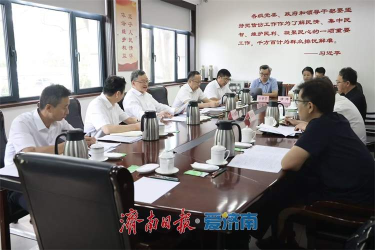 于海田到市人民群众来访联合接待中心接访时强调：牢固树立人民至上理念 持续推动信访工作提质增效
