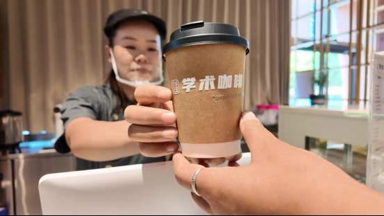 融媒·见证丨当学科藩篱、校际壁垒在这里被打破——咖啡香里酿新知