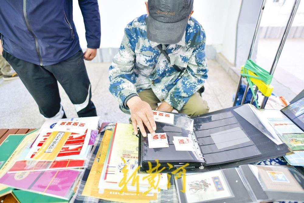 @爱好集邮的老师儿，来中山公园淘宝吧