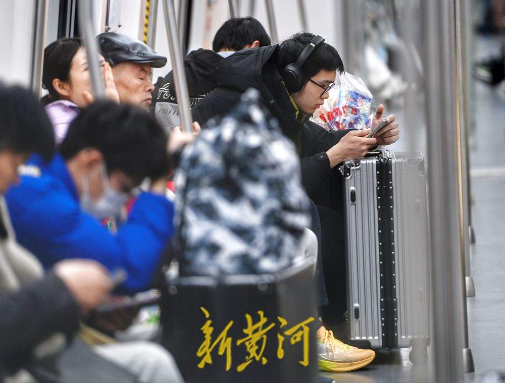 大学生返校高峰，济南地铁提高运力延长运营时间