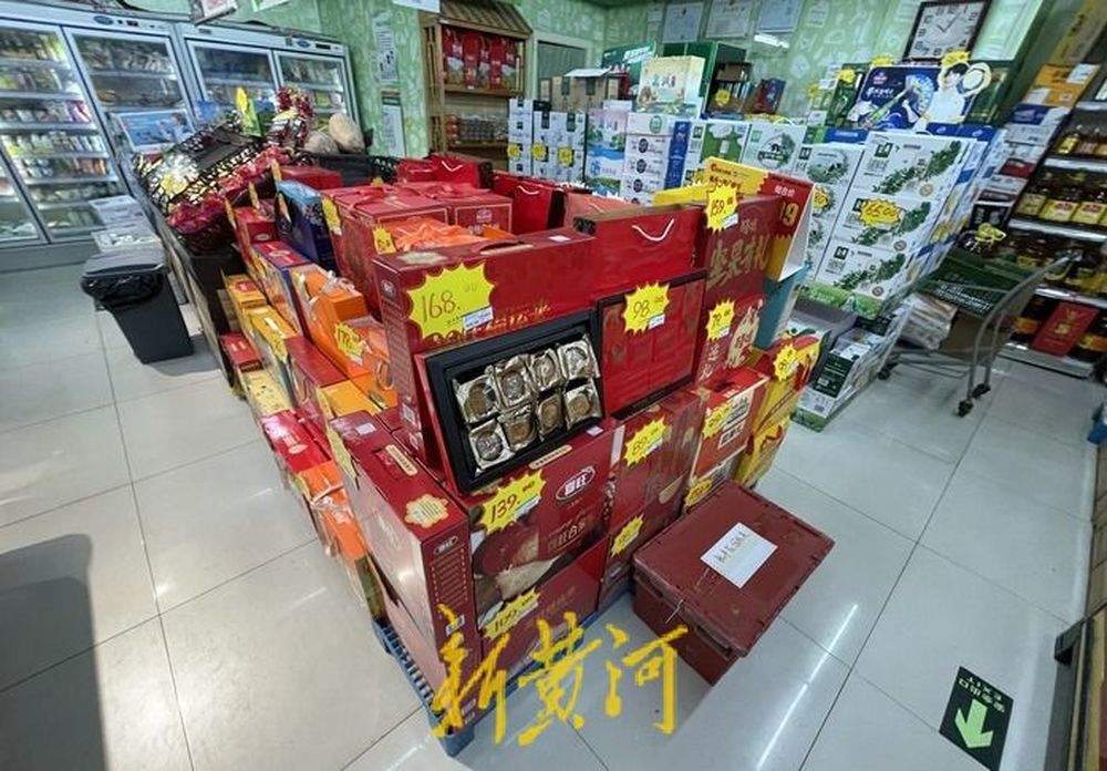 中秋临近月饼热销，济南市场上百元礼盒占销售主流