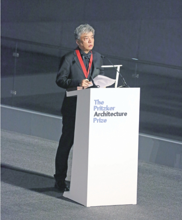 中国建筑师刘家琨获颁2025年普利兹克建筑奖