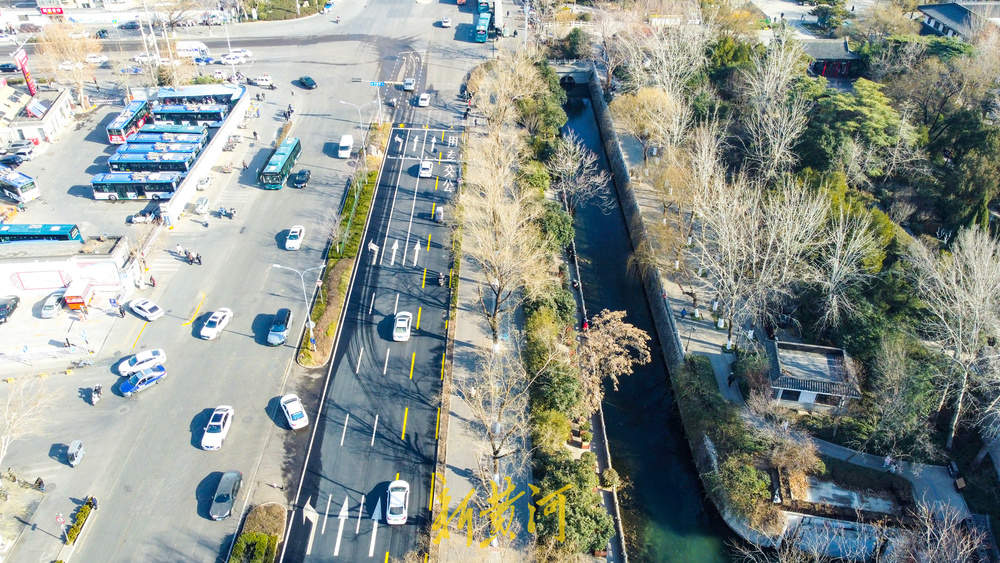 济南大明湖北大门快车道改造 新增待转调头车道缓拥堵