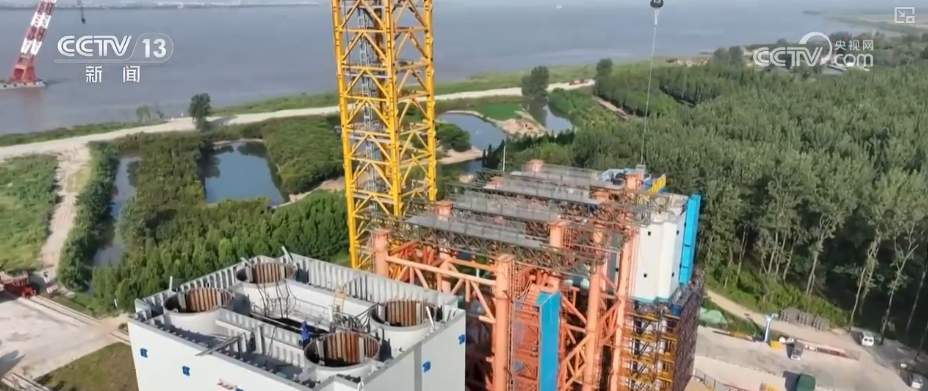 消费增长有亮点、新兴产业快速发展，经济长期向好有支撑