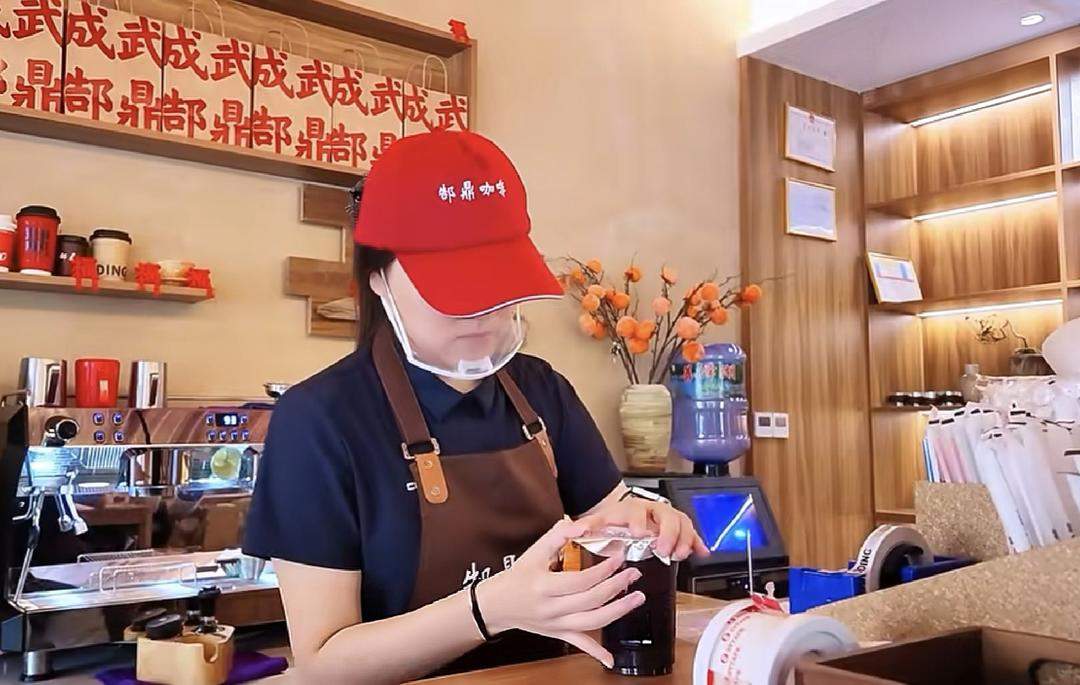 海报观察丨山东“宝藏小城”何以成双节黑马？