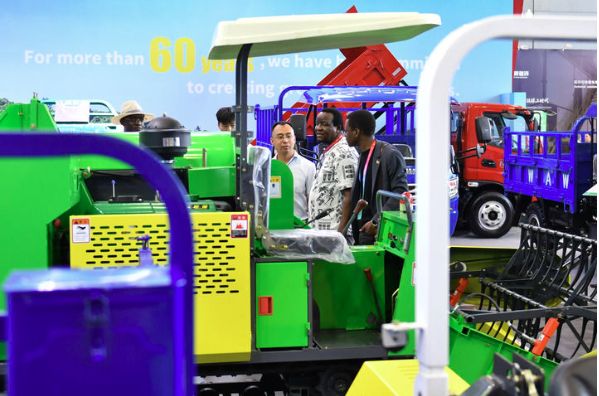 团结才能共赢 携手方可共进——中国以高水平对外开放为世界经济注入暖流