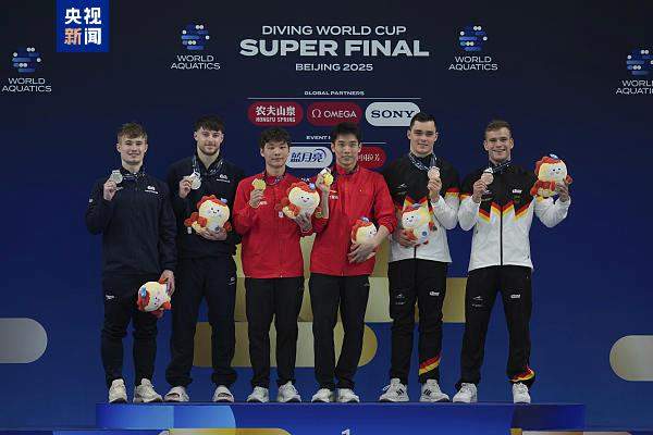 9金收官！跳水世界杯总决赛朱子锋、程子龙包揽男子10米台冠亚军