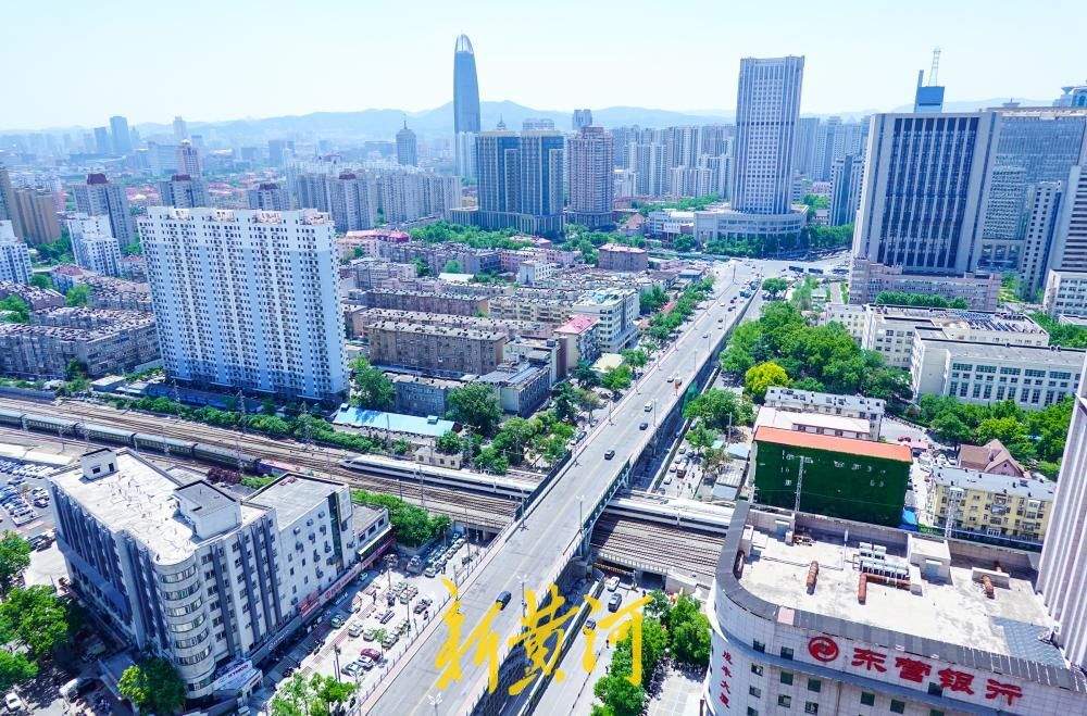 纬二路跨铁路天桥实施加固，明起桥上全封闭桥下半封闭