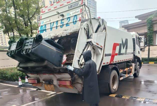 “双节”假期济南城管处置生活垃圾5.6万吨