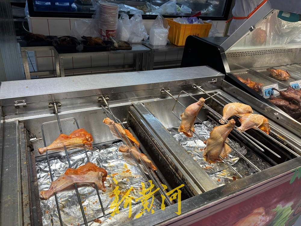 10元就能吃饱！超市入局便民餐饮，引流助增收