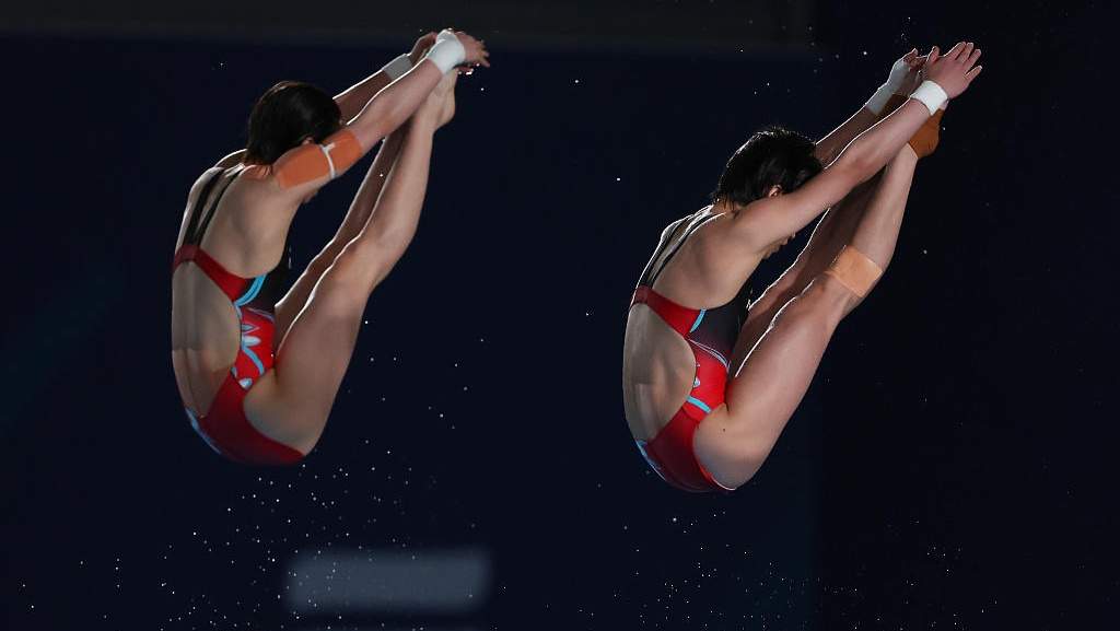 跳水世界杯：全红婵/陈芋汐夺女子双人10米台冠军