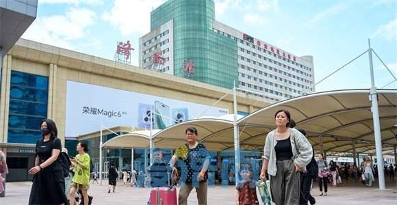 学生集中放假 济南本周末迎首波暑运小高峰