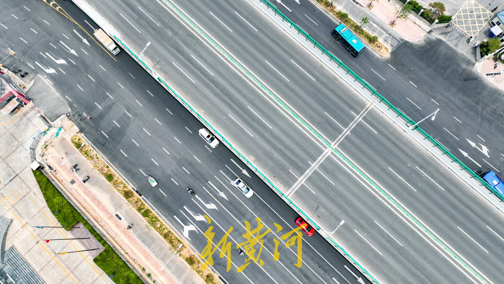 济南黄河公路大桥扩建工程 左集散道桥实现主体桥梁贯通