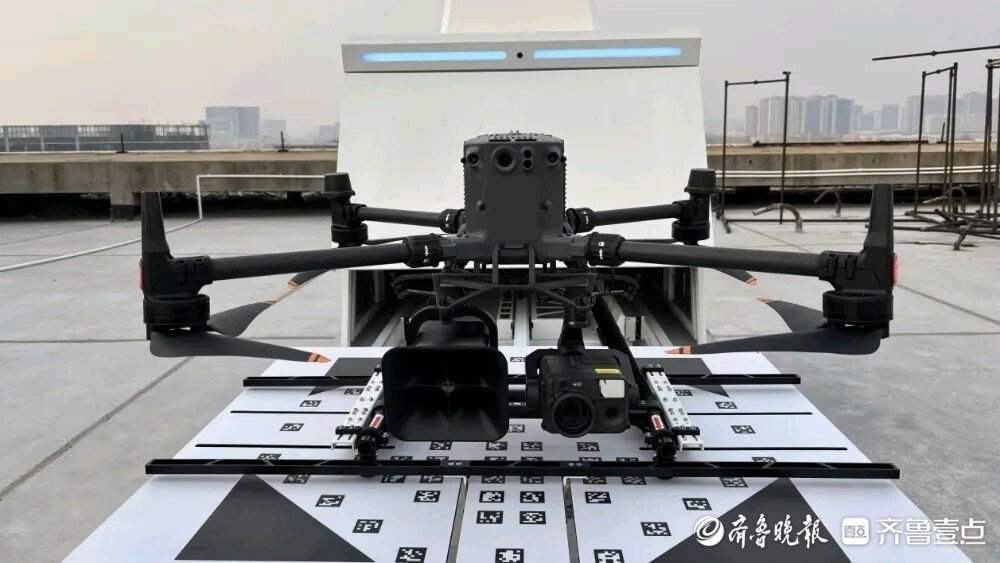 京台高速齐济段改扩建后首个端午：十二车道跑出加速度
