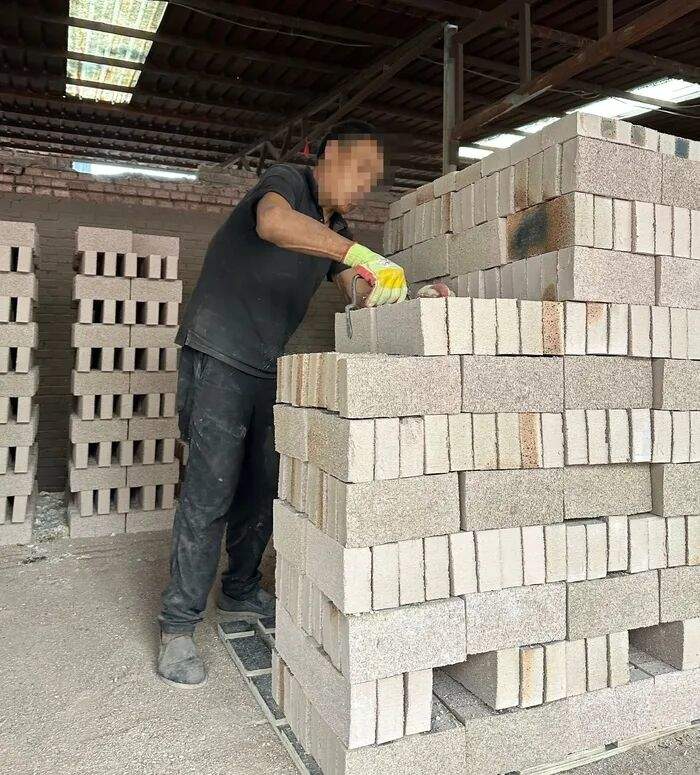 山西一砖厂雇佣2名残障人员？ 当地通报