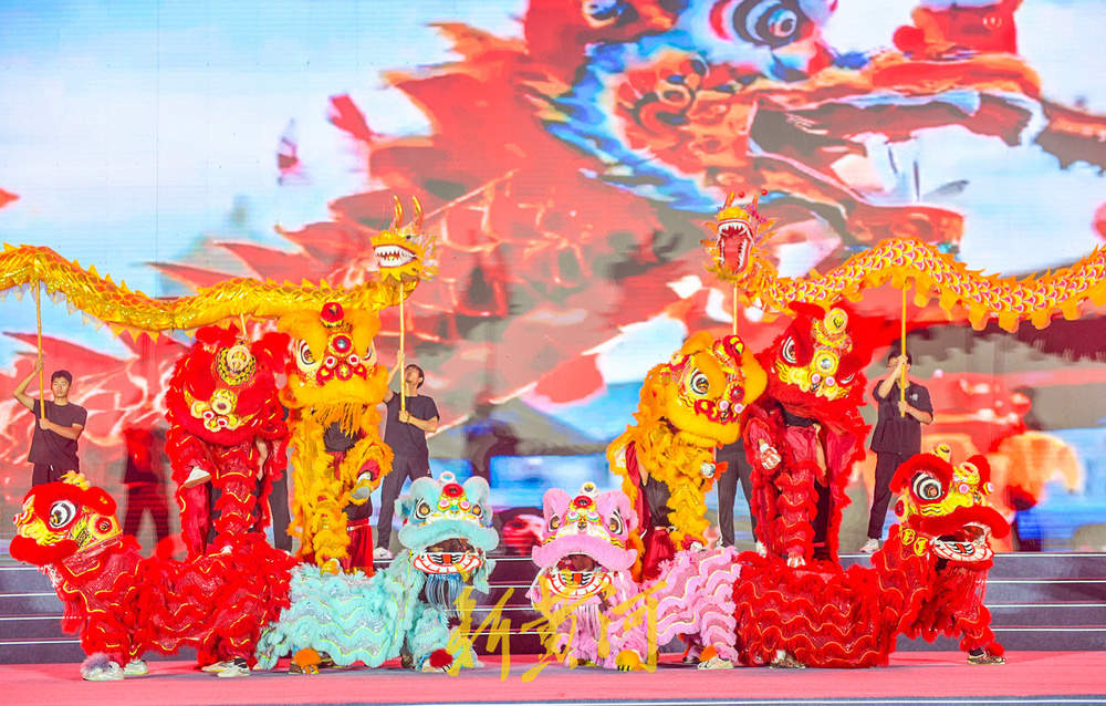 2025级济南市大学生开学典礼“主场时间” 高校集中展示特色专业才艺