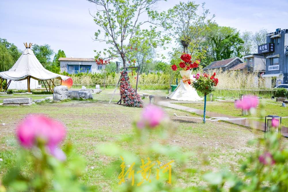 济南老城精心装饰美颜，备战五一旅游黄金周