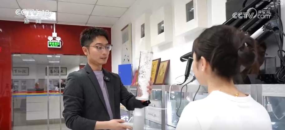 “爆款”“上头”！多维度观察 外贸凭借“硬核支撑”铺开全球贸易“网络”