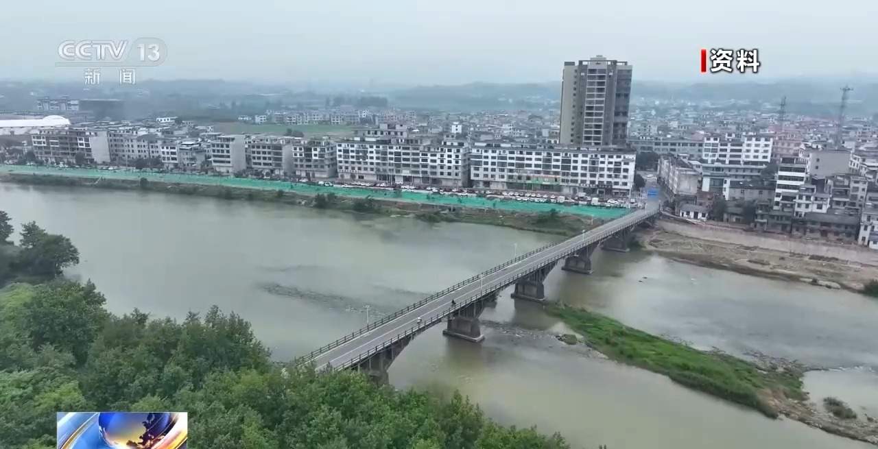 暴雨致江西遂川一桥梁垮塌 当地提前管控保障安全