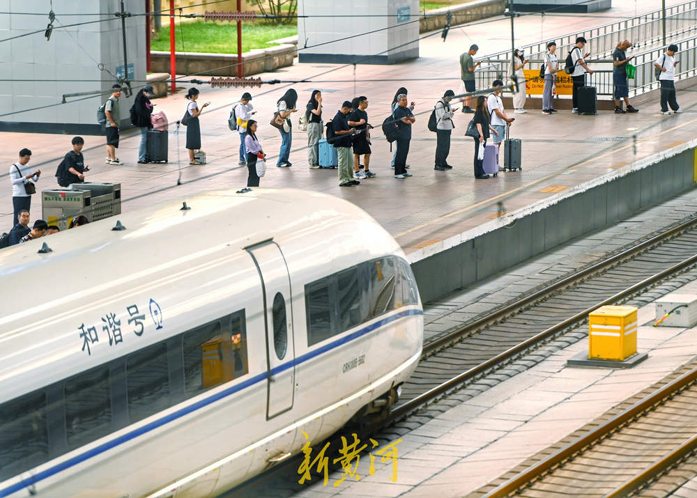 端午遇“六一” 济南铁路迎出行热：三大站预计发送83.5万人次