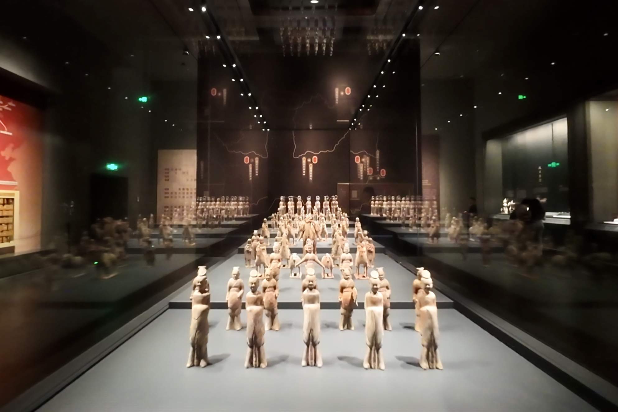 何以中国 黄河安澜丨在洛阳，感受黄河文明的“中”