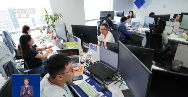 如何避免AI大模型“顺着你说”？专家支招