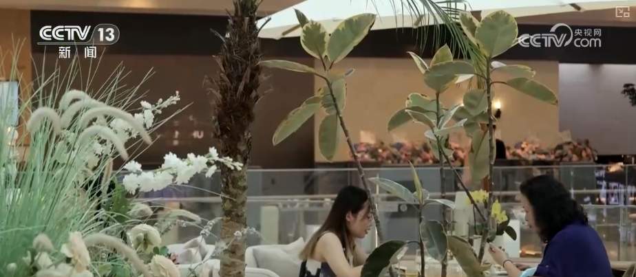 消费增长有亮点、新兴产业快速发展，经济长期向好有支撑