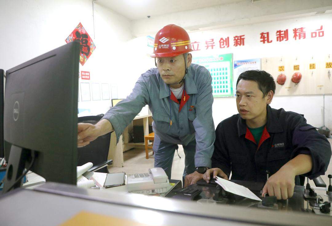 给推土机穿上“中国鞋”，山钢股份闯出高端机械型钢逆袭之路