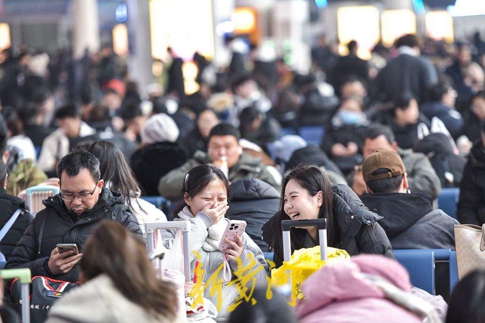 高校集中放假，铁路迎来返乡客流小高峰
