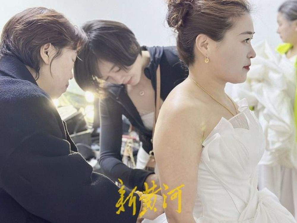 从青丝到白头，39年后他们收获了“迟到的浪漫”