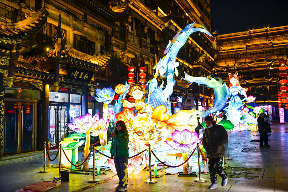 花灯展点亮百年商埠 泉城夜色再添国风新韵