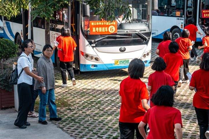 习近平总书记的重要论述指引教师工作开创新局面