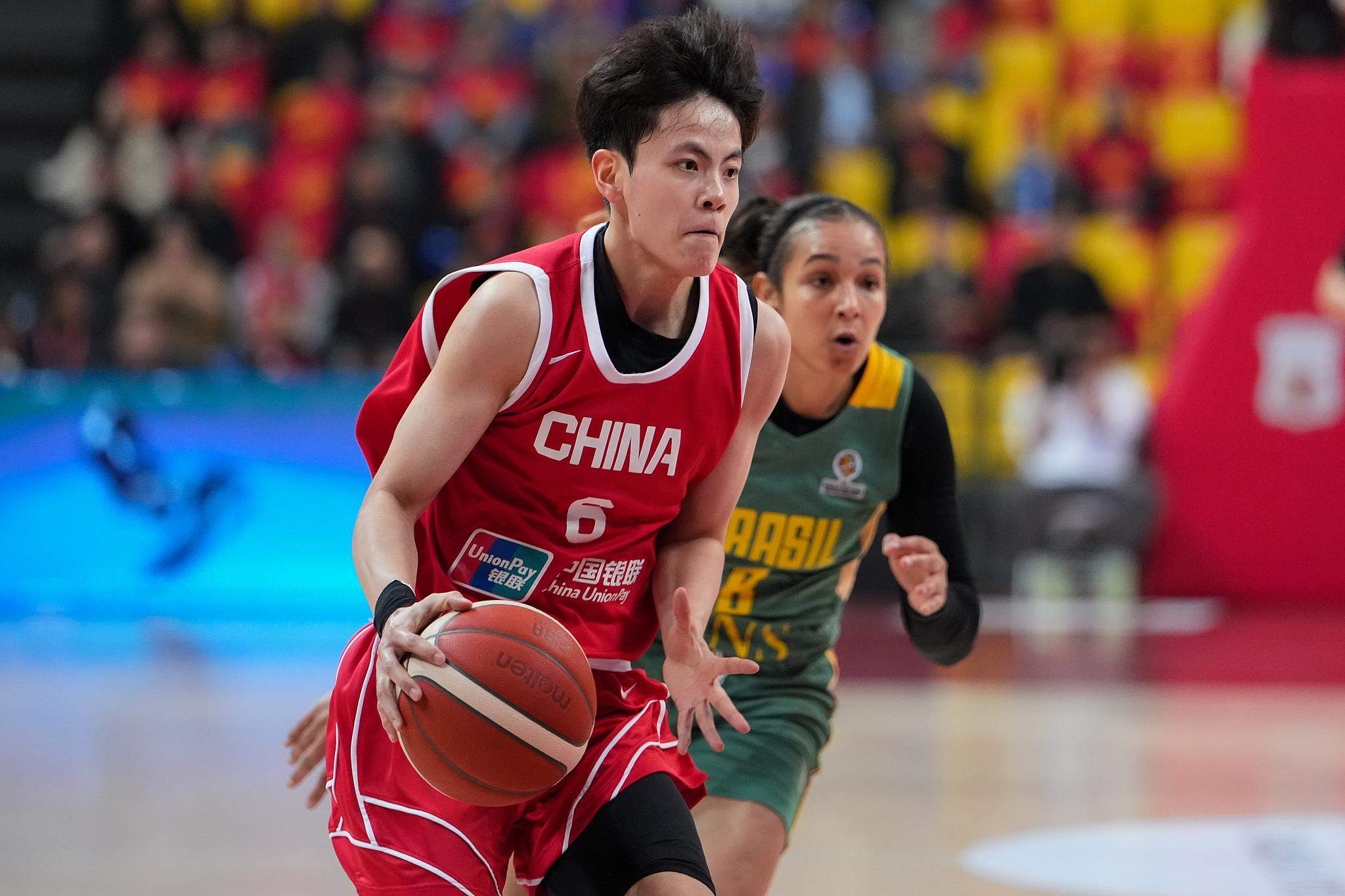 女篮世预赛热身赛：中国队加时胜巴西队取开门红