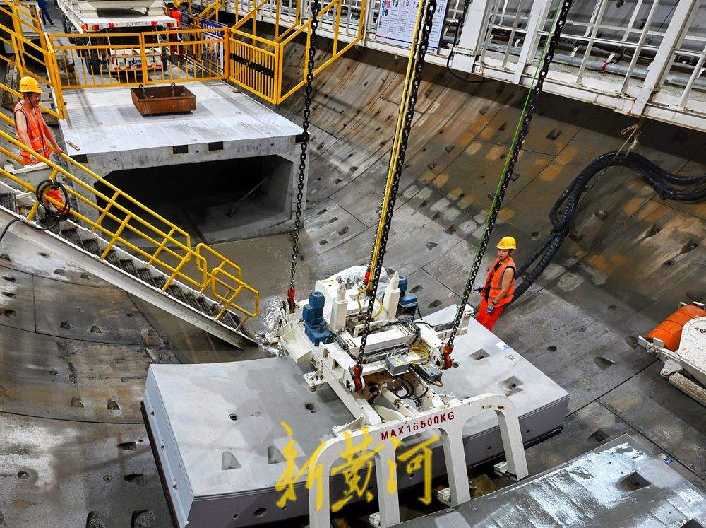 “山河号”盾构机出洞！“世界级”水下盾构隧道济南黄岗路黄河隧道贯通