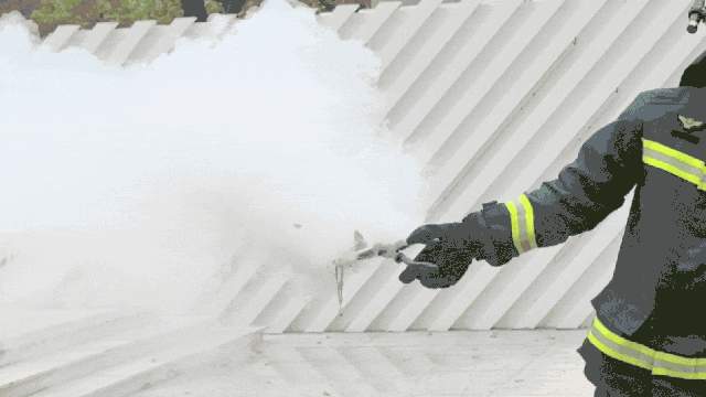 新规施行！怎样判断你的充电宝能否带上飞机？注意几个关键词