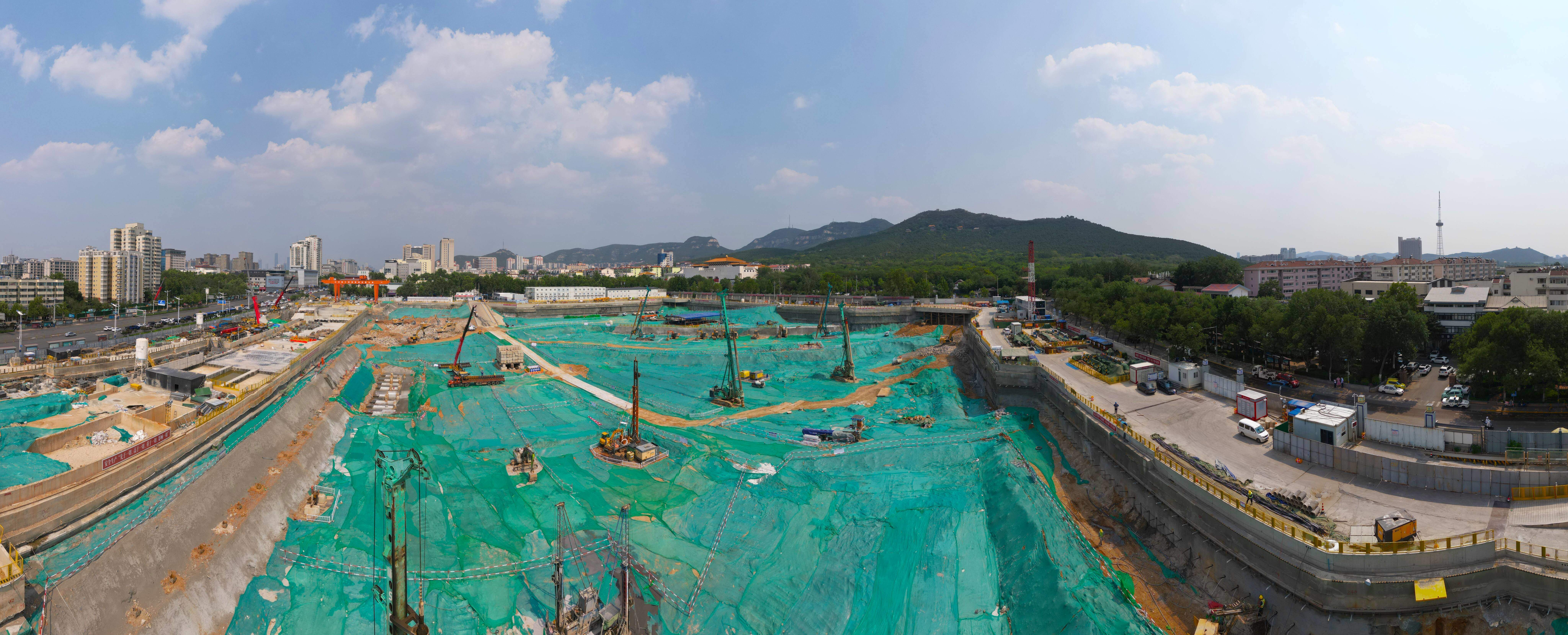 千佛山北广场地下结构施工全面展开 预计2026年6月整体竣工