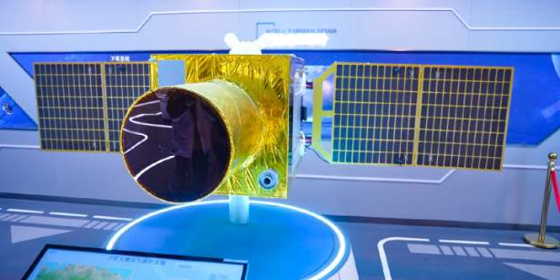 济南卫星产业发展集团首批订单本月投产，预计2030年将年产百颗卫星