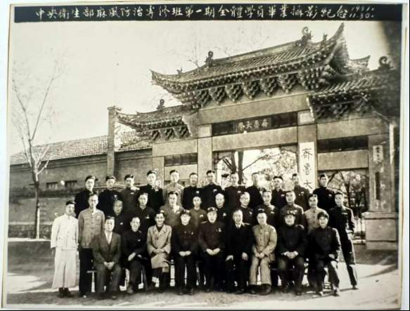 老舍在济南走过的“校友门”，建成100年了