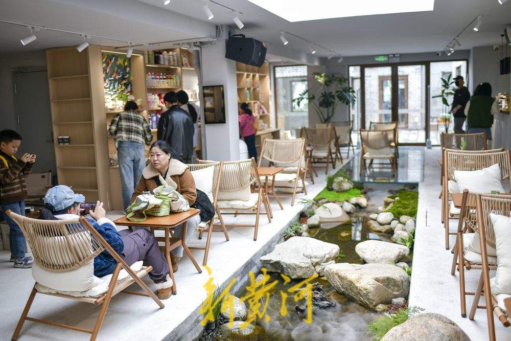 济南老街泉水人家提升改造 变身文创园向游客开放