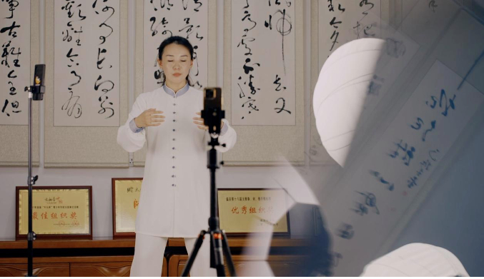 以“兴趣”为引，简橙太极开启银龄健康生活新方式